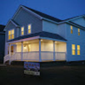 Meet your Posher, Mia